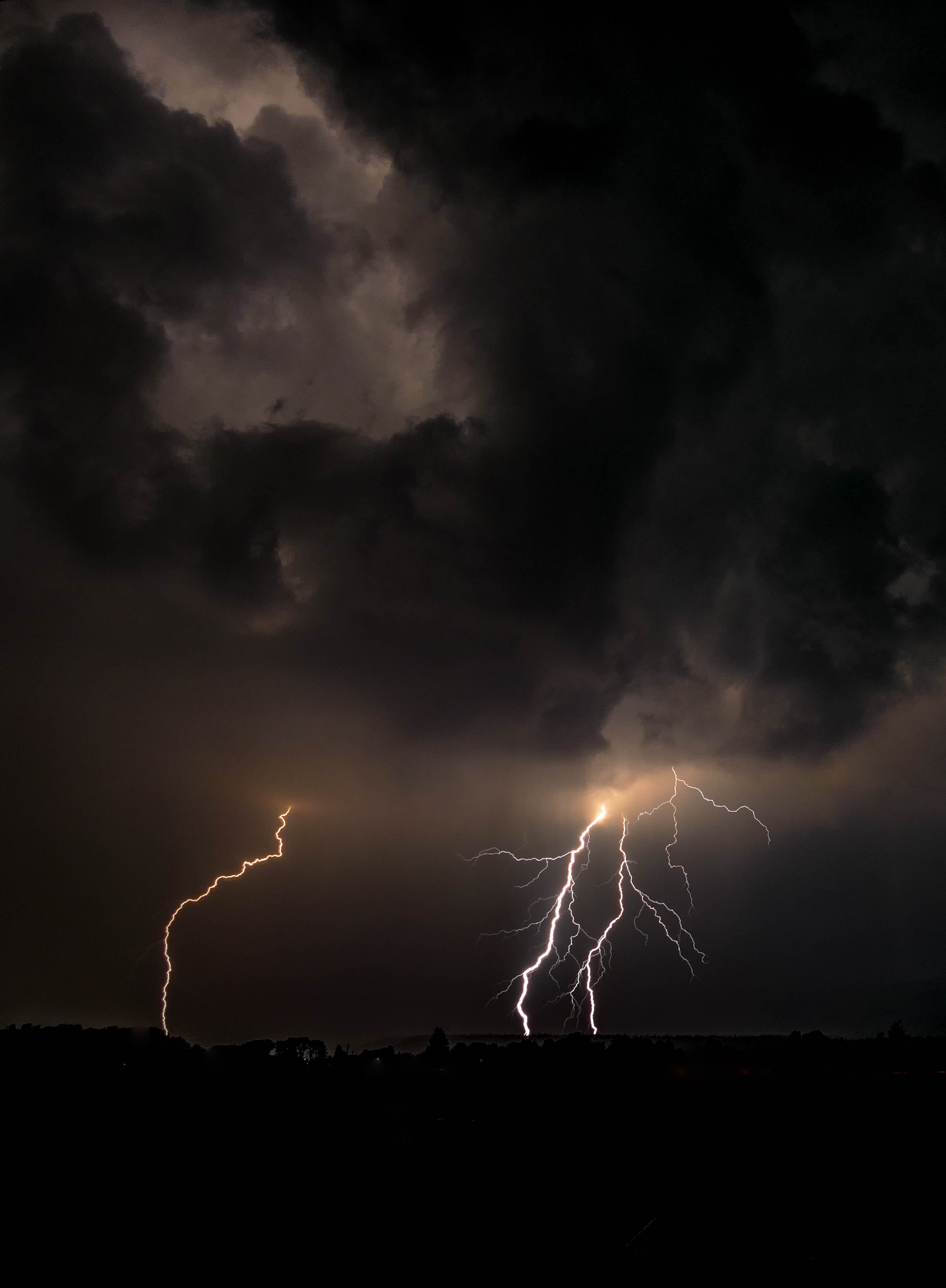Blitze und Gewitter